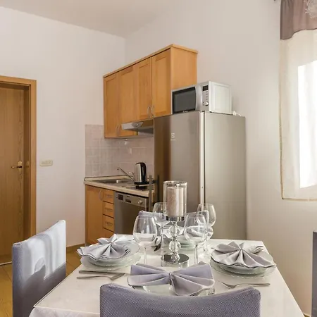 Vukovarska Iv Apartman Makarska