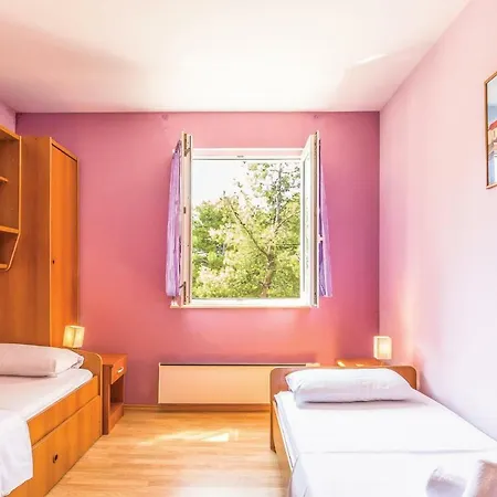 Vukovarska Iv Makarska